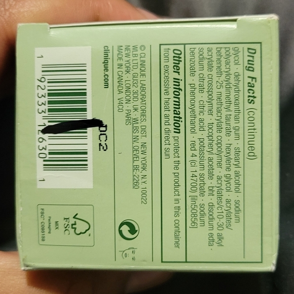 Clinique Moisture Surge™ Broad Spectrum SPF 28 Sheer Hydrator Moisturizer - Picture 7 of 8